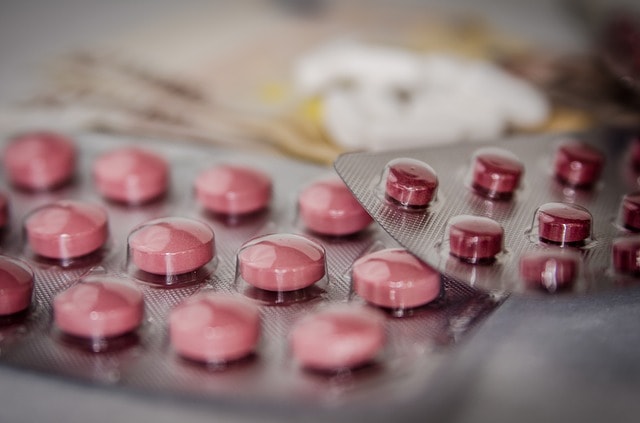 anticoagulantes orais diretos dentro de cartelas