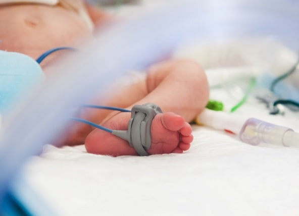 (A-F) bundle é usado em paciente em Unidade de Terapia Intensiva Pediátrica