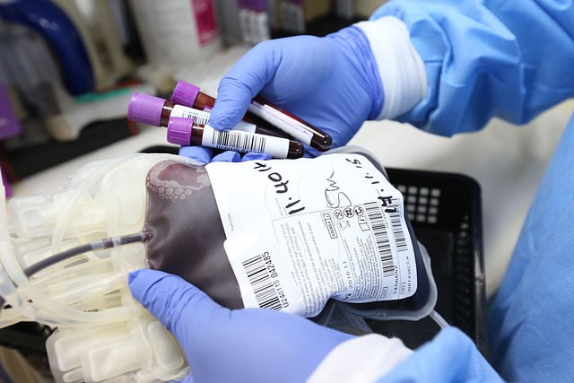 Devemos transfundir ou não pacientes com anemia e infarto agudo do miocárdio?
