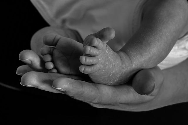 Dermatite atópica em crianças qual o hidratante mais adequado